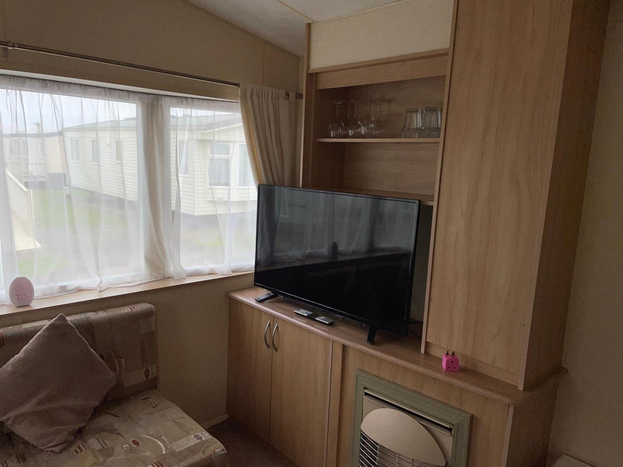 The Luxury Wolds Retreat 6 Berth 3 Bedrooms Beds Made For Arrival Wifi Ingoldmells Ngoại thất bức ảnh